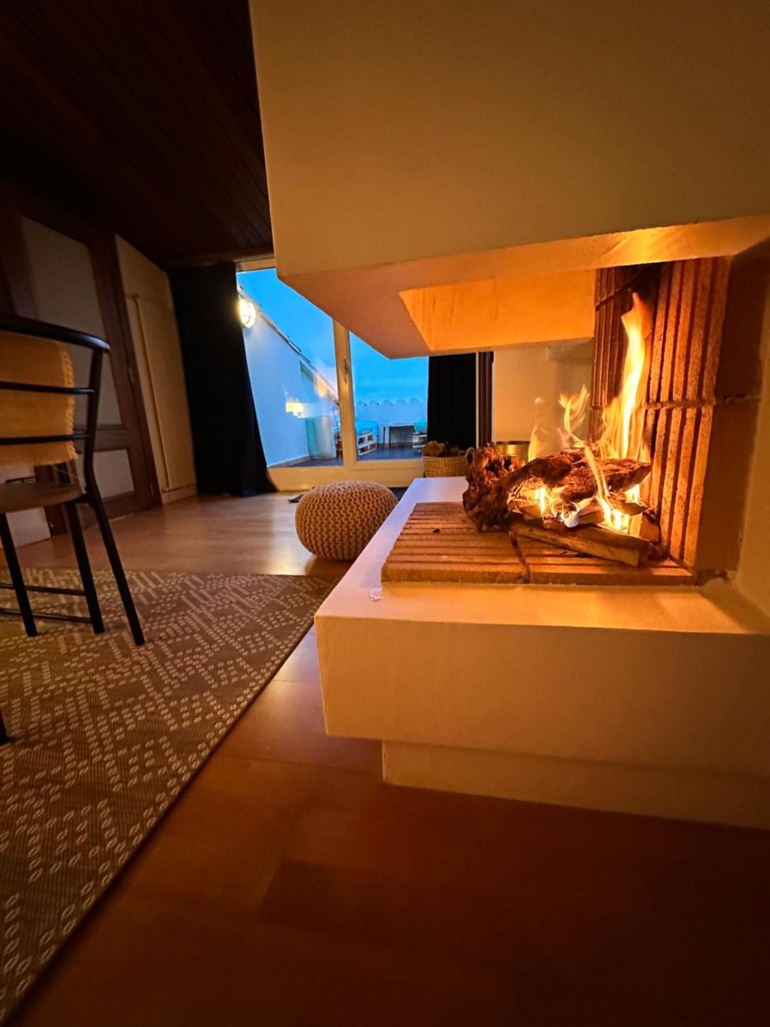 Solo Atico Guest Suites L' Escala 外观 照片